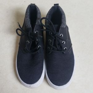 Boys Old Navy dress shoes size 13